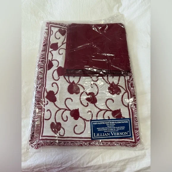 Lillian Vernon | Red White Heart Themed Placemats And Napkins - Picture 1 of 4